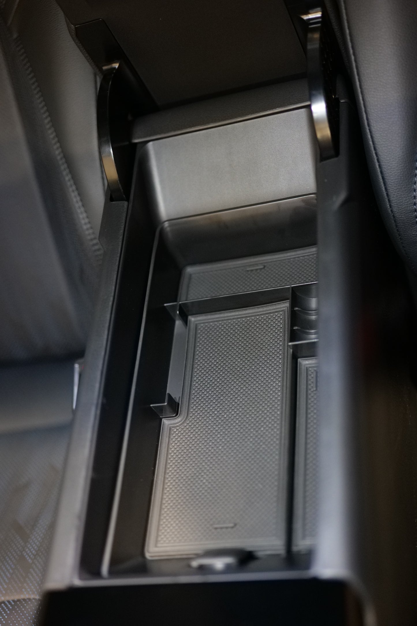 Toyota Camry Center Tray Organizer (2025) | Perfect Fit